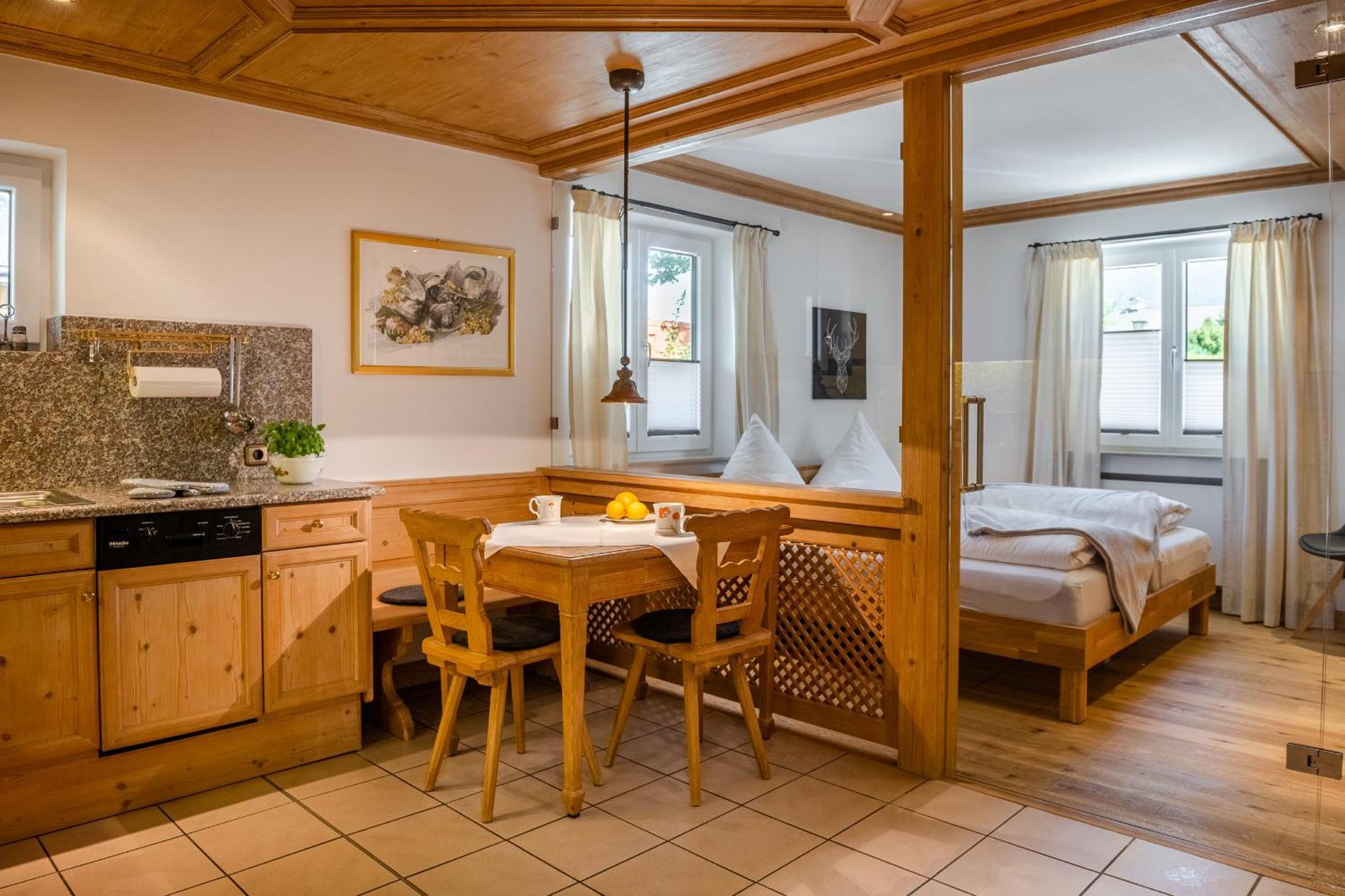 Auszeit I Apartment การ์มิช-พาร์เทนเคียร์เชน ภายนอก รูปภาพ